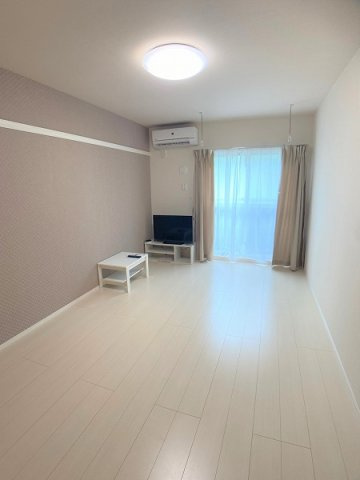 【居間・リビング】 | クレイノミソラⅡ | 設備・仕様は号室により異なる為、現況を優先致します。