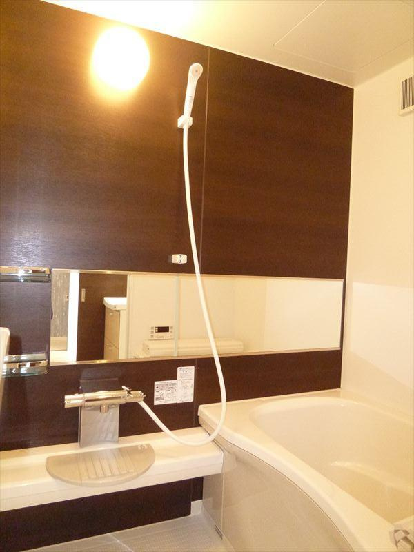 ベルフールBの浴室