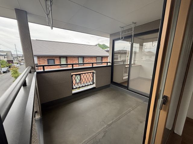 滝沢市湯舟沢222-263のバルコニー