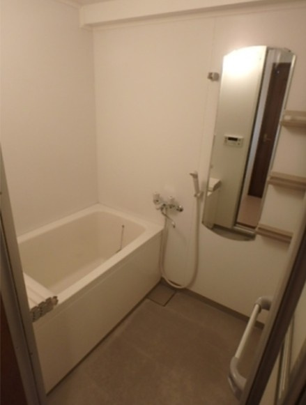 アビオン中野坂上A棟の浴室