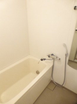 アビオン中野坂上A棟の浴室