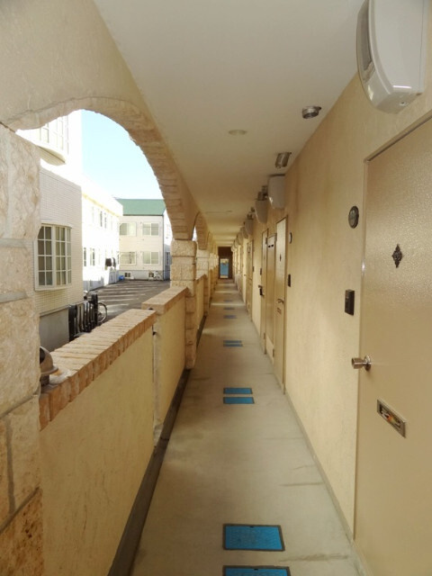 西東京市南町１丁目の賃貸マンションのロビー