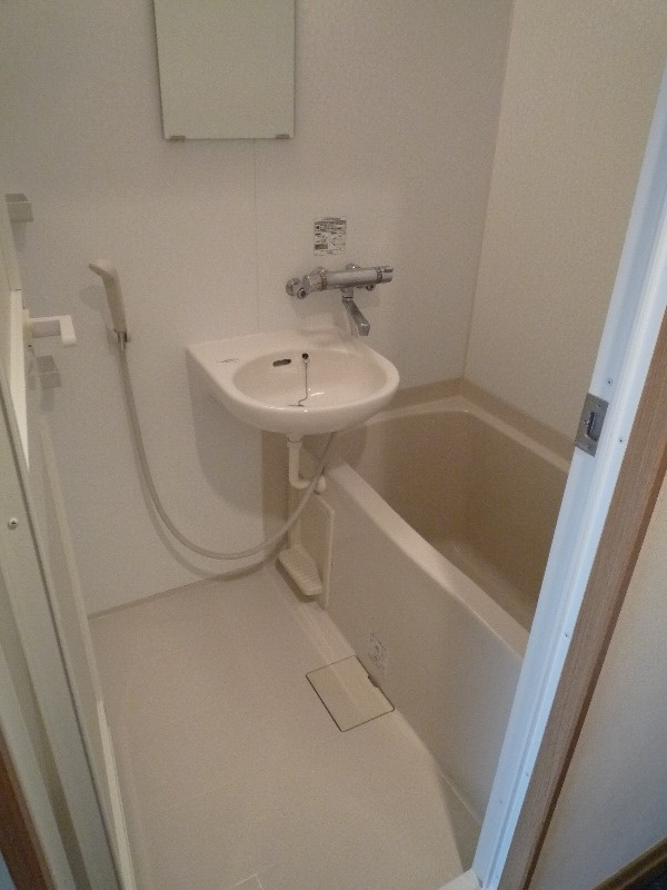 西東京市南町１丁目の賃貸マンションの浴室