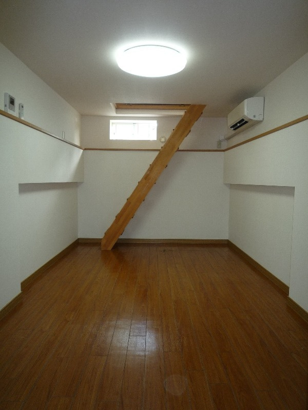 西東京市南町１丁目の賃貸マンションの洋室