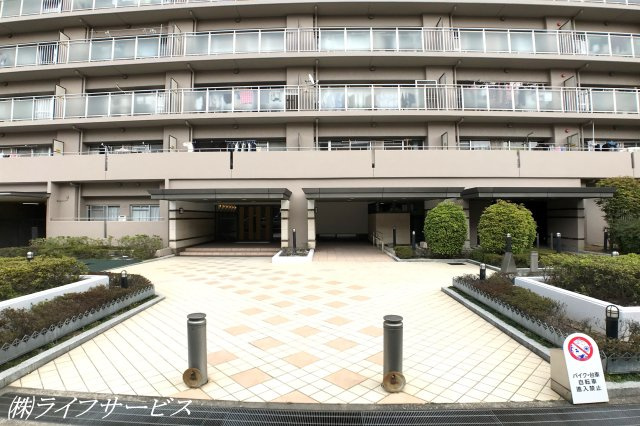 【エントランス】 | ファミール北大阪パークサイド | エントランス