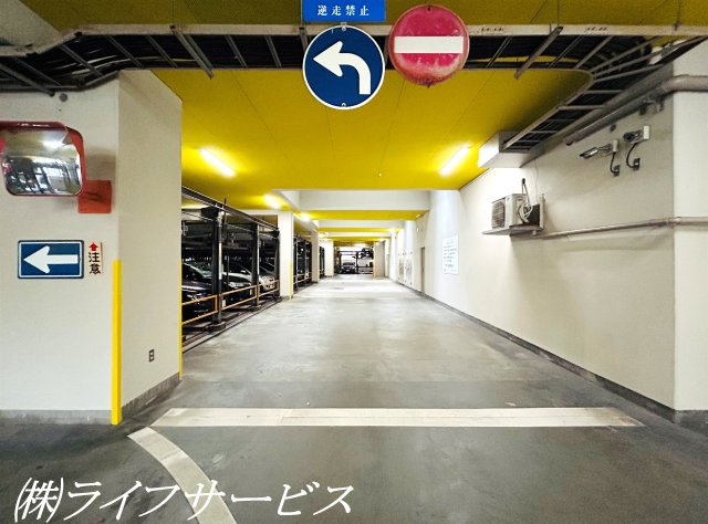 【駐車場】 | ファミール北大阪パークサイド | 敷地内駐車場