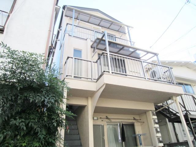 Ｒｏｏｔ　Ｈｏｕｓｅの外観|駒込駅4分の立地ですが、住環境良好♪