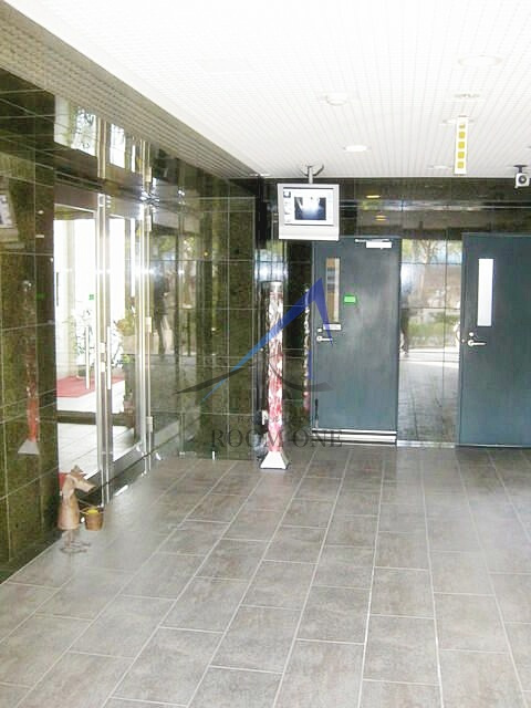 トランスパレントのエントランス|エントランスです。