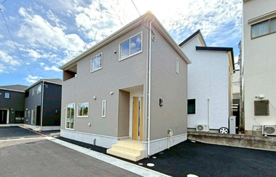 【外観】 | ☆大阪府羽曳野市誉田5丁目新築 | 雨で汚れを落とし、耐久性・耐候性に優れた外壁を使用しています。