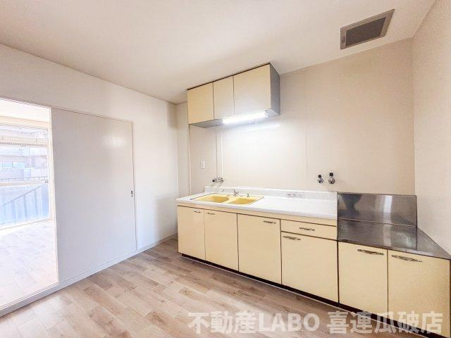 ガーデンハイツナカムラのキッチン