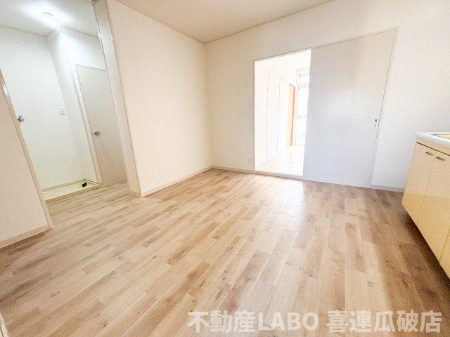 ガーデンハイツナカムラの居間・リビング