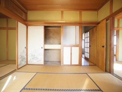 【収納】 | 楡木町戸建貸家 | 広々した収納です。