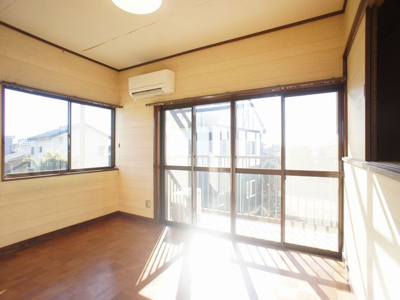 【寝室】 | 楡木町戸建貸家 | 清潔感のあるきれいな洋間です♪