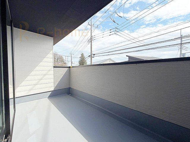 水戸市元吉田町14期　新築戸建て　3号棟のバルコニー|急な雨でも安心のインナーバルコニー♪忙しいご夫婦も大満足♪