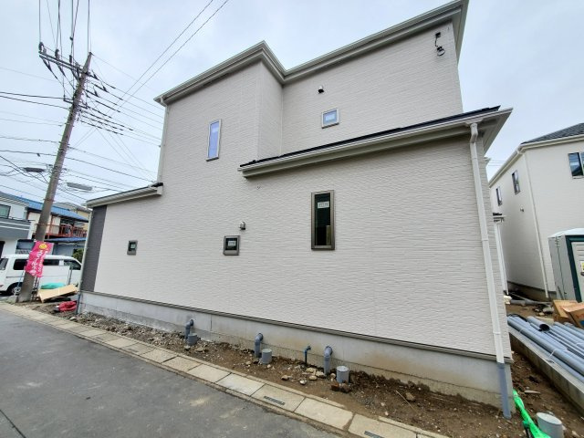 三郷市　戸ケ崎5丁目　新築戸建　全9棟の前面道路含む現地写真|前面道路含む現地写真です