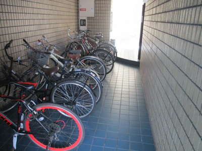 【その他共用部分】 | グランデ・イチリュー | 自転車置き場です
