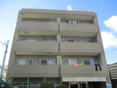 【外観】 | グランデ・イチリュー | きれいな外観です