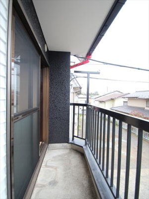 【バルコニー】 | クリスタルハイツ | ※同建物ほかのお部屋の写真です。