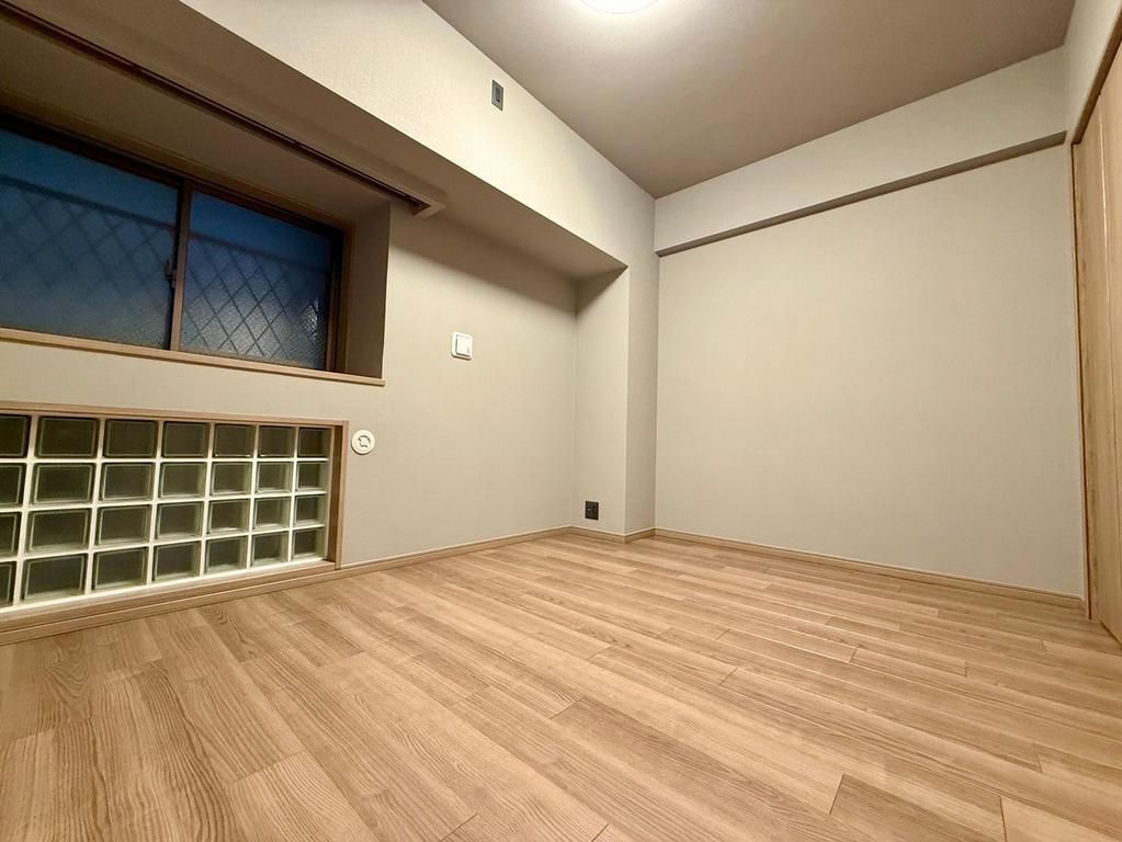 クリオ横浜西口弐番館の洋室