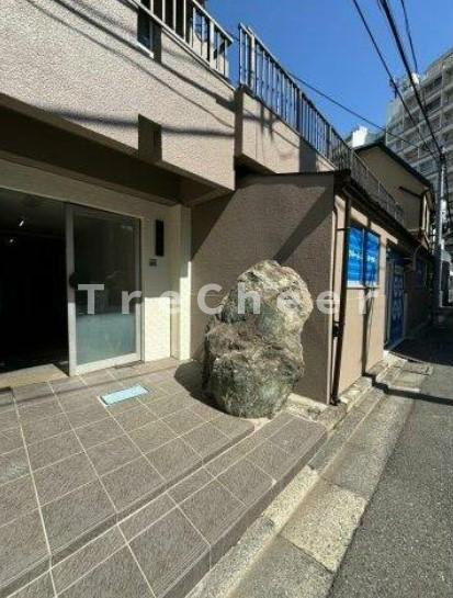 吉見ビルのエントランス