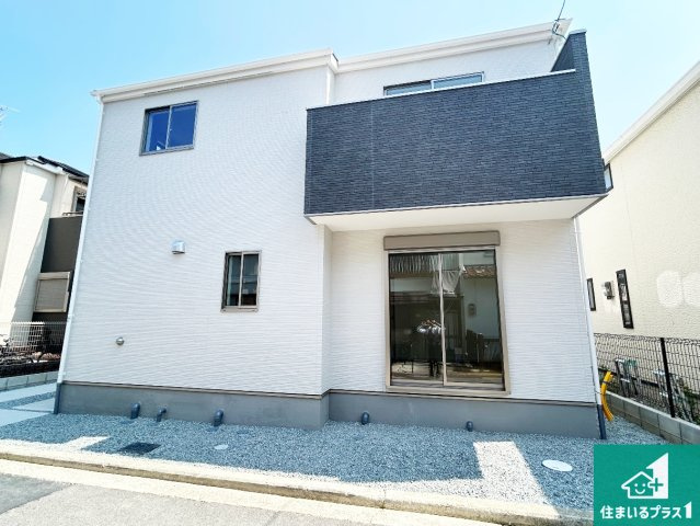 堺市東区北野田　第2期　新築一戸建ての外観|安心の10年保証！外観を美しく保ち、雨水で汚れを落とします！気になることがありましたら、お気軽にお問い合わせください！