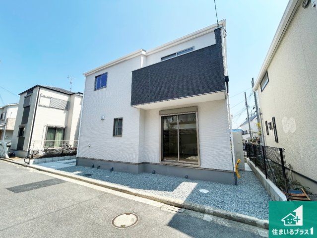 堺市東区北野田　第2期　新築一戸建ての外観|安心の10年保証！外観を美しく保ち、雨水で汚れを落とします！気になることがありましたら、お気軽にお問い合わせください！