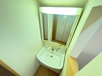 【独立洗面台】 | 豊中市蛍池東町1丁目貸家
