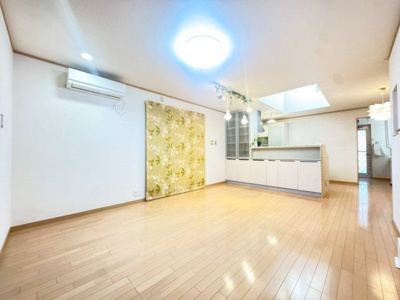 【居間・リビング】 | 豊中市蛍池東町1丁目貸家