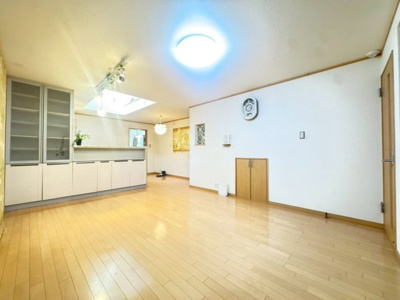 【居間・リビング】 | 豊中市蛍池東町1丁目貸家