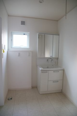 滝沢市牧野林1031-34の独立洗面台