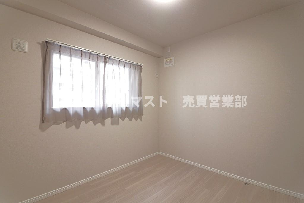 エスリード阿波座の洋室