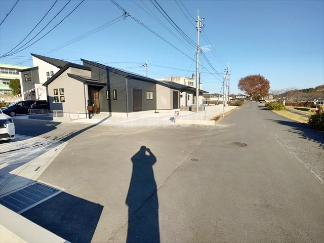 【前面道路含む現地写真】 | 小川町小川　全2棟　２号棟 | 閑静な住宅地です