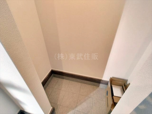 【構造・工法・仕様】 | 小川町小川　全2棟　２号棟 | 玄関がすっきり片付くシューズクローク付きです