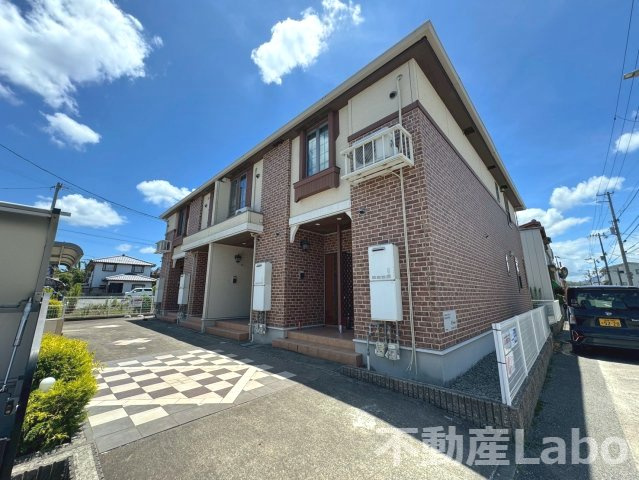 徳島市津田本町３丁目のアパート