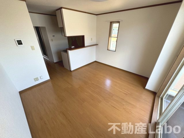 徳島市新浜本町１丁目のアパート