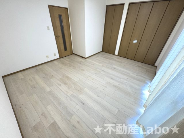 徳島市安宅２丁目のアパートの洋室