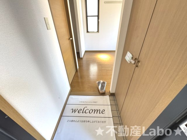 徳島市安宅２丁目のアパートの玄関