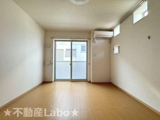 徳島市下助任町１丁目のアパート