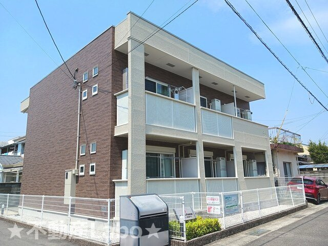 徳島市下助任町１丁目のアパート