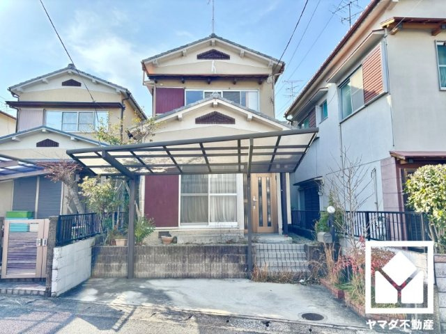 京田辺市田辺狐川の玄関