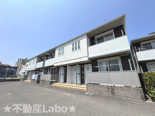 徳島市南沖洲１丁目のアパート