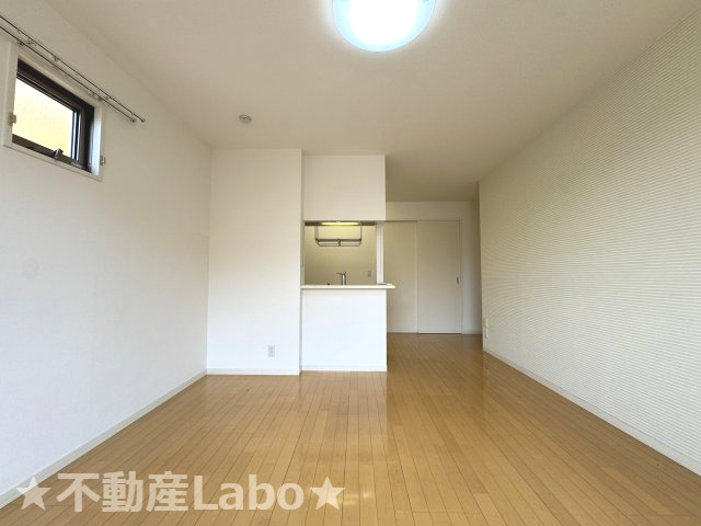 徳島市北沖洲１丁目のアパートの洋室