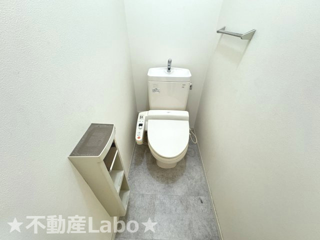 徳島市北沖洲１丁目のアパートのトイレ