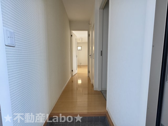 徳島市北沖洲１丁目のアパートの玄関