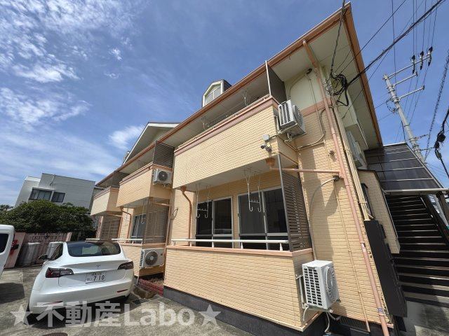 徳島市名東町１丁目のアパート