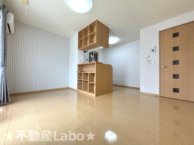 徳島市名東町１丁目のアパート