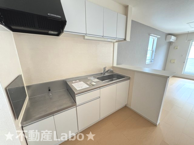 徳島市南庄町３丁目のアパートのキッチン