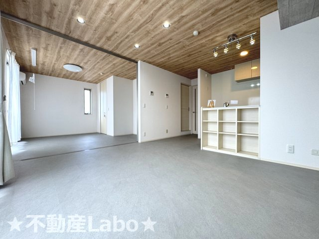 徳島市東吉野町３丁目のアパート