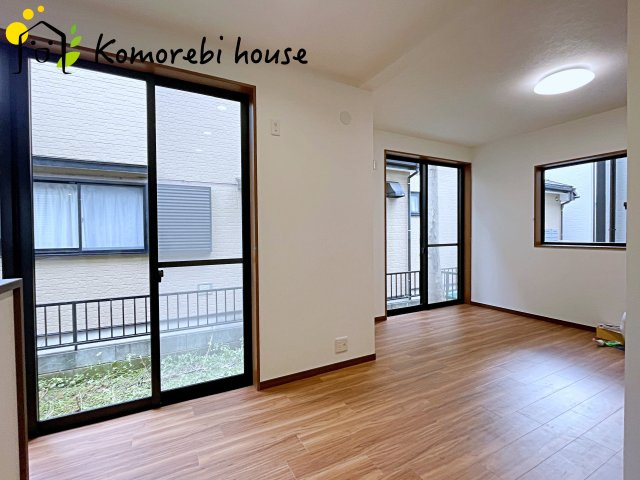 さいたま市西区指扇　中古一戸建ての居間・リビング|26.2.26　撮影済み