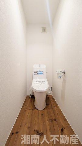 藤沢市片瀬３丁目６－３５戸建てのトイレ|トイレです